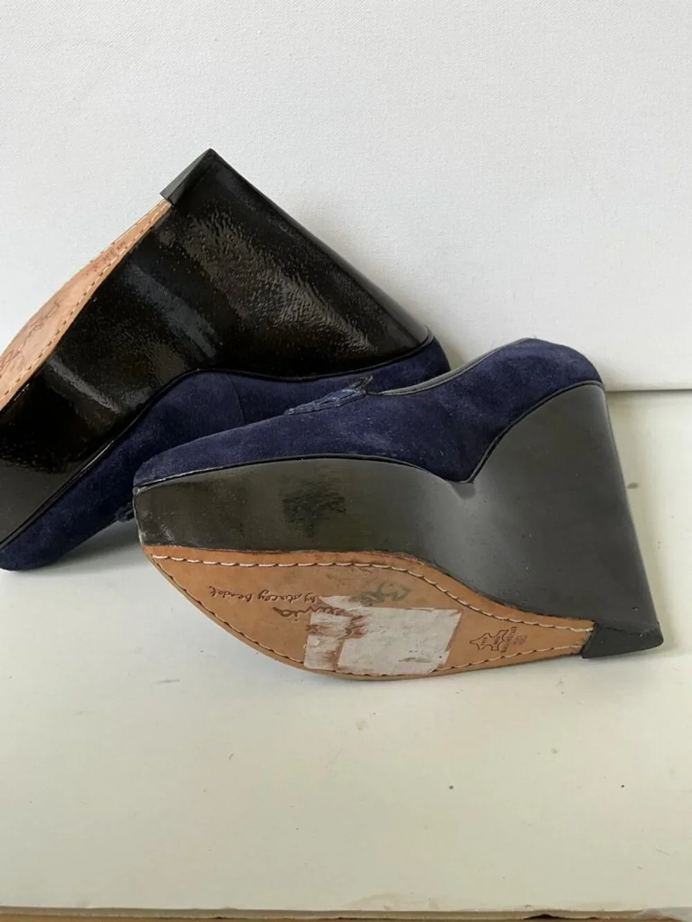 Alice + Olivia Navy Suede Penny Loafer Wedge Pumps Platform Heels EU 38 US7.5